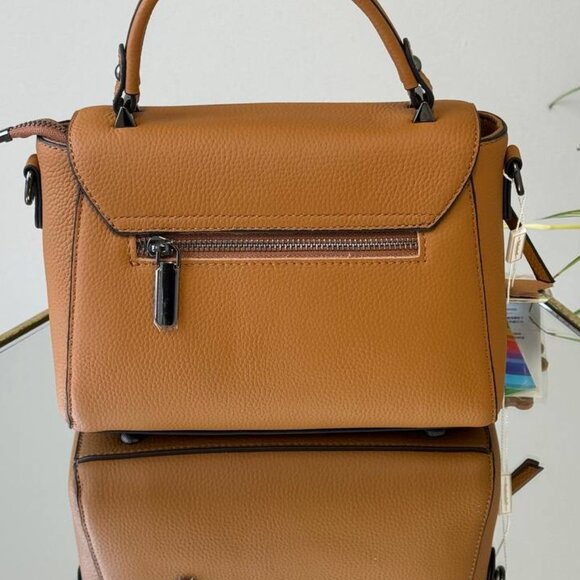 “Eleganza” — Leather Bag for a Modern Look - Picture 8 of 10